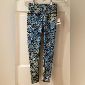 Free People Movement Flowered leggings XS NWT